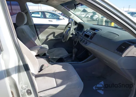 2003 Toyota Camry Le from USA, damaged, VIN JTDBE32K430145900